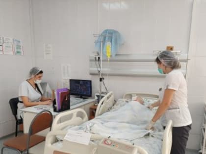 Мама пациентки поблагодарила астраханских врачей за спасение жизни её ребёнку