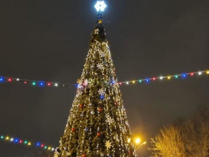 Астрахань украшают к Новому году