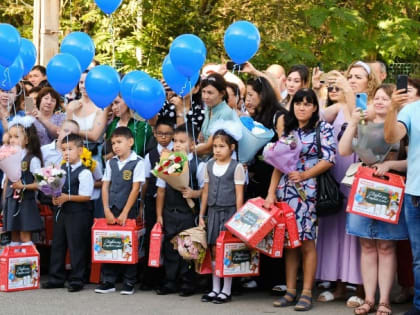 Школам в российских регионах предлагают закрепить требования к форме