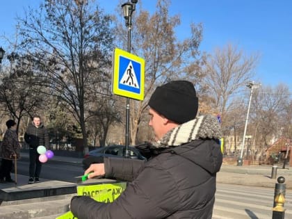 В Кировском районе демонтировали 130 незаконных рекламных конструкций