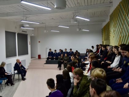 Олег Полумордвинов встретился с астраханской молодежью