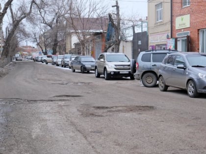 В Астрахани отремонтируют дорогу к городскому рынку