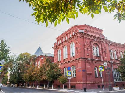 Бюджет Астраханской области сохраняет социальную направленность