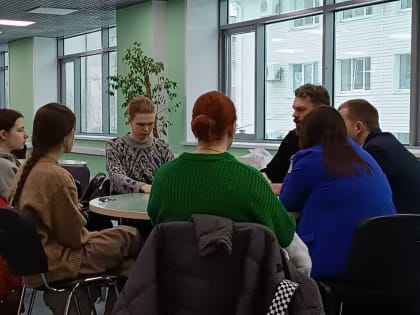 Обучающимся АГУ рассказали об основах православия