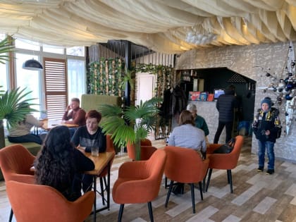 Астраханский летчик-испытатель в отставке развивает ресторанный бизнес