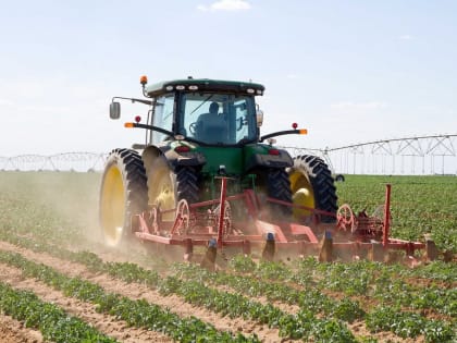 Астраханские фермеры не остались без техники из-за санкций Запада