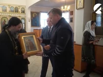 Игорь Бабушкин передал православным в Туркменистане икону Александра Невского