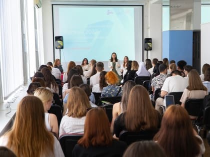 Форум «Каспий 2023»: встреча студентов с амбассадорами центра компетенций