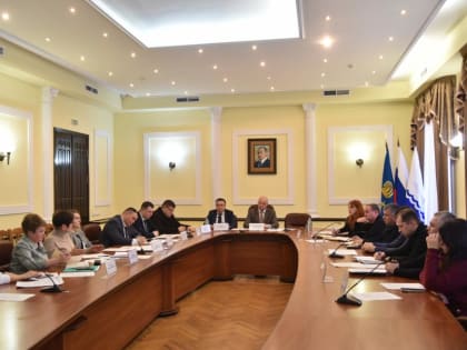 В администрации Астрахани прошло заседание комиссии по противодействию коррупции