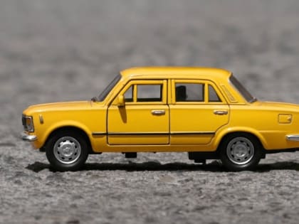 У астраханца со двора угнали незапертый автомобиль