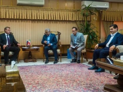 Губернатор Астраханской области провёл рабочие встречи в Республике Иран