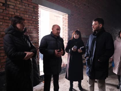 «Единая Россия» контролирует строительство дома культуры в селе Три Протока