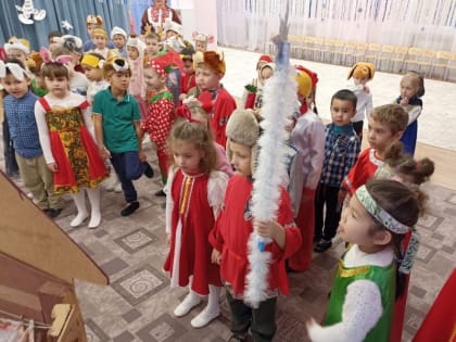 У приволжских дошколят прошли рождественские колядки