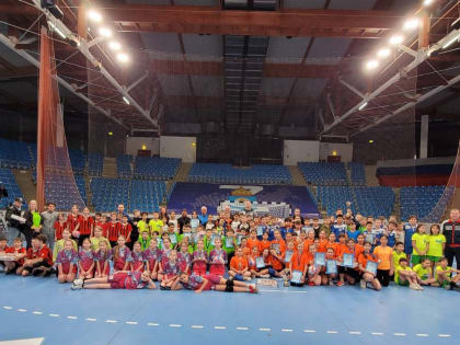 В Астрахани прошёл турнир по гандболу «Рождественские каникулы»