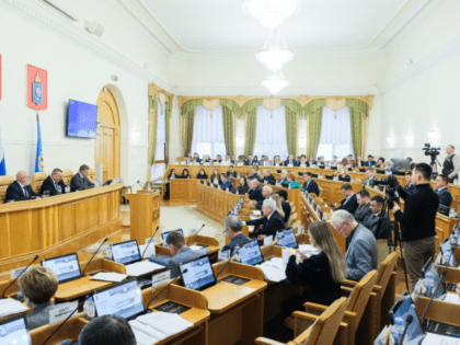 На 5 миллиардов рублей вырос бюджет Астраханской области на 2024 год