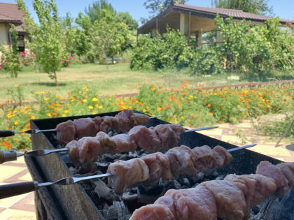 Астраханские медики предостерегают от переедания на праздниках