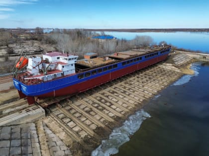Новый сухогруз спущен на воду астраханскими судостроителями