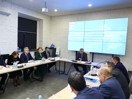 Слышать людей: Игорь Бабушкин поставил задачу астраханским единороссам