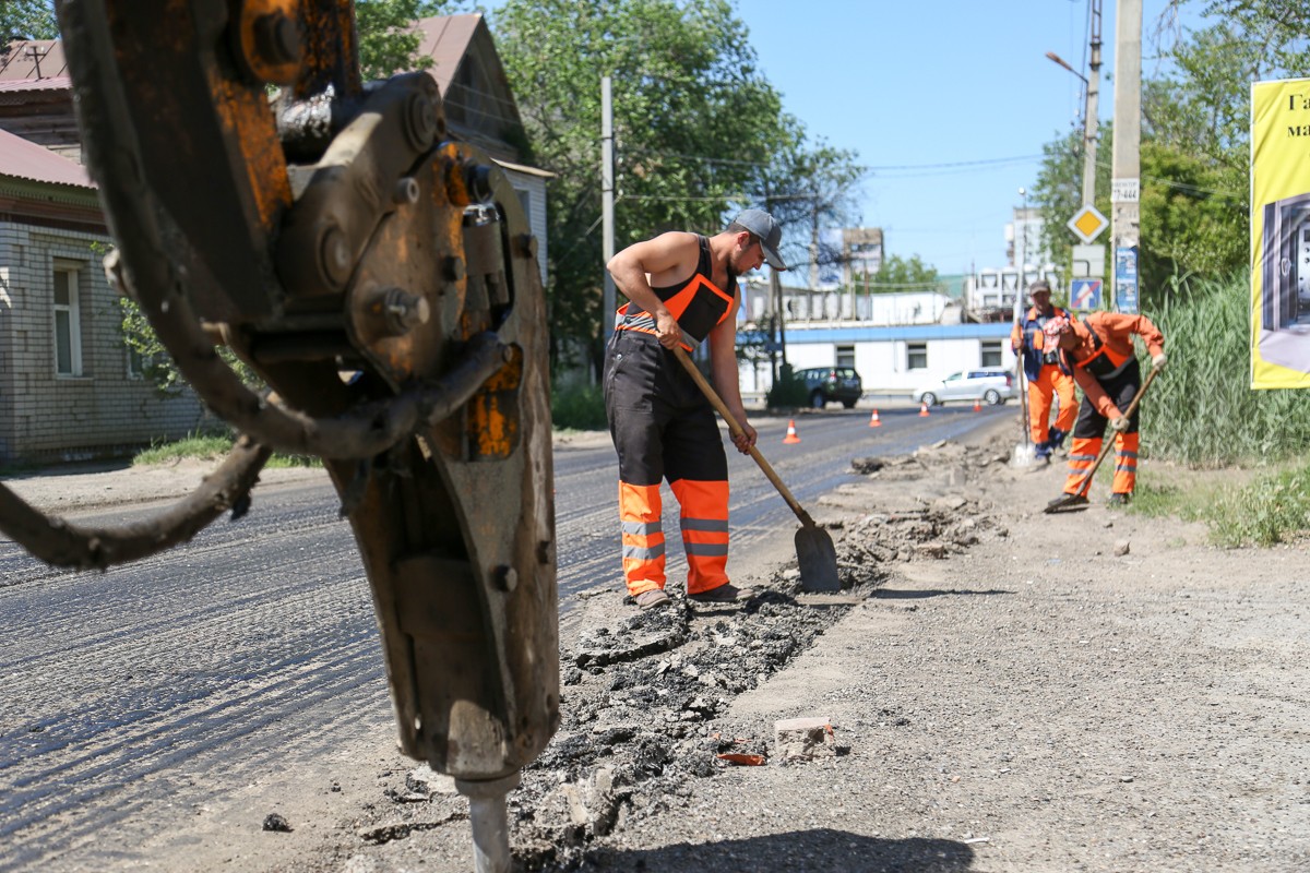 подработка в россии. уборка дворовых территорий. астрахань работа ремонт. астрахань работа ремонт. оренбург су 7 строительство дорог вакансии.