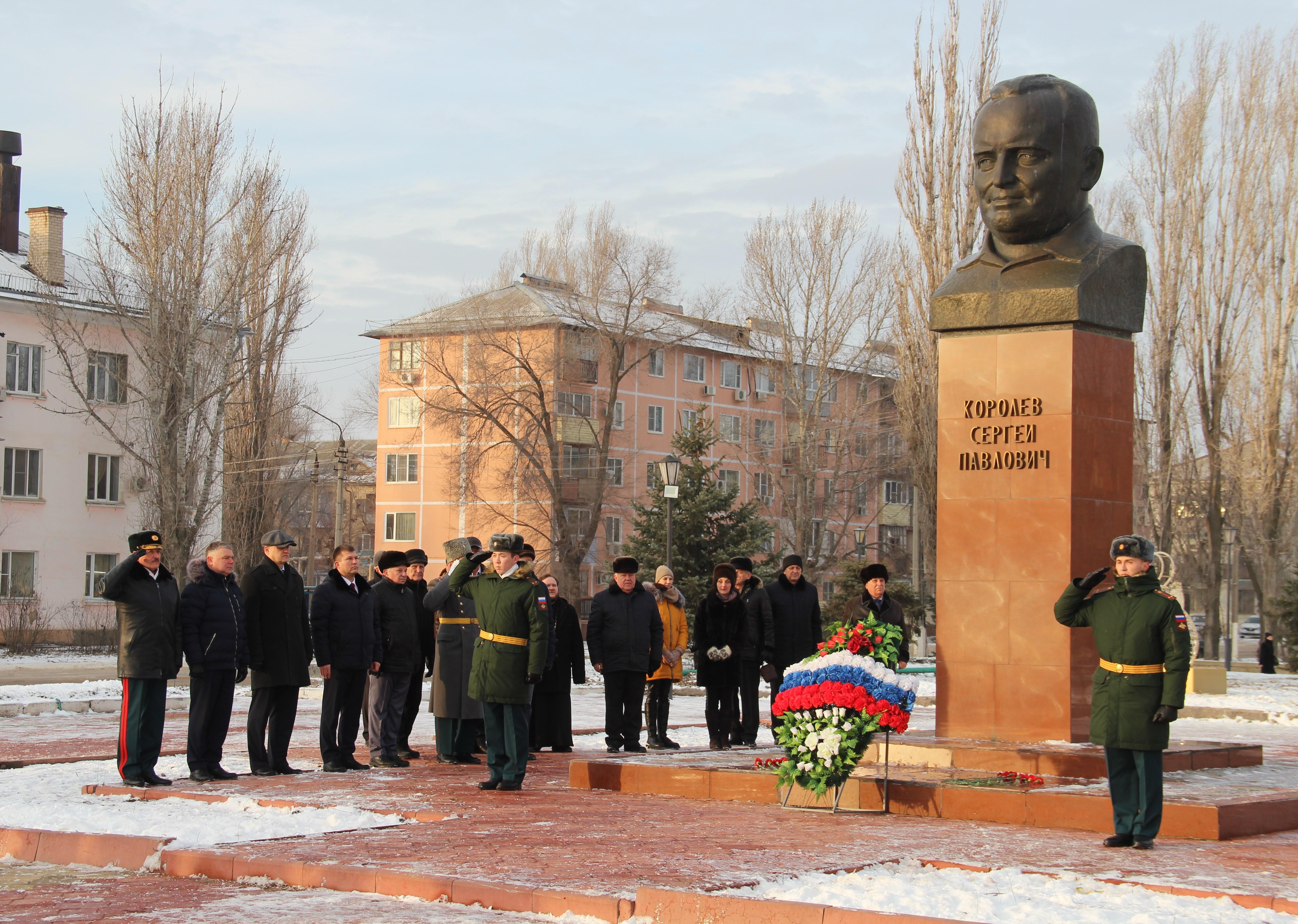 Знаменск й СОБОРКРАСНАЯ площадь Курска