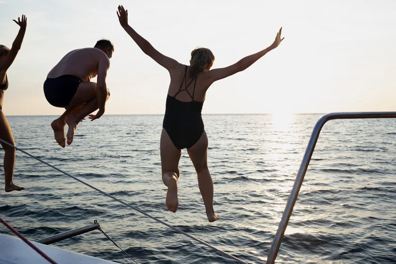 Make Father's Day Extraordinary with Chicago Boat Rentals