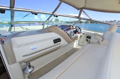Sea Ray Sundancer - view 2