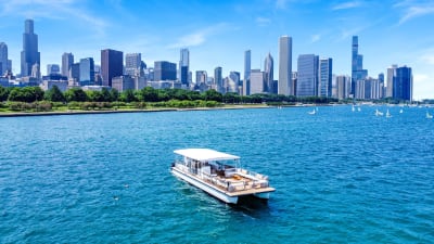  Power Catamaran - view 2
