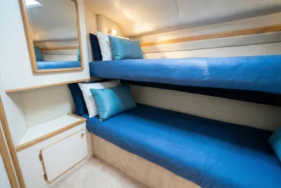Sea Ray Express - view 5