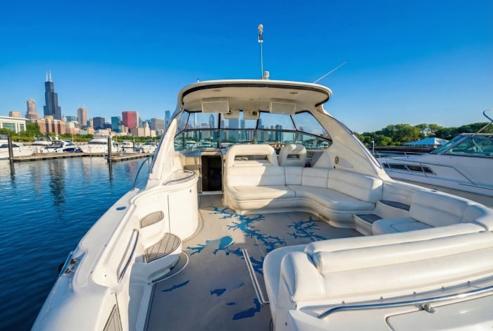 56ft Sea Ray Sundancer, Chicago yacht charter, photo 2