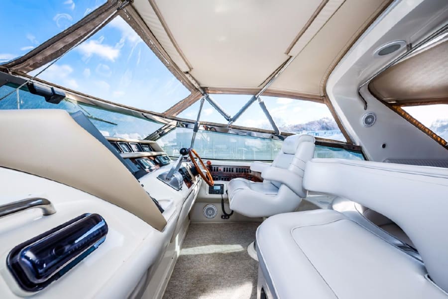 70ft Sea Ray Sun Sport, Chicago yacht charter, photo 10