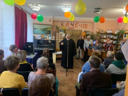 В качинской библиотеке прошёл творческий вечер, посвящённый 110-летию посёлка