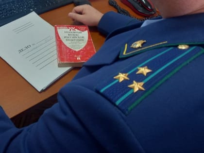 На педагога, работавшего в школе по поддельному диплому, завели уголовное дело в Крыму