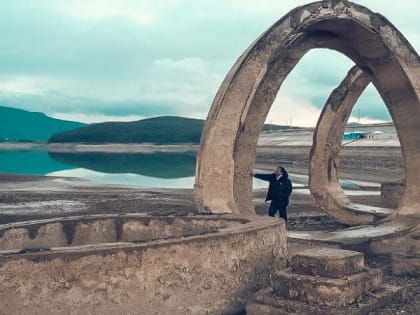 Воды в Чернореченском водохранилище стало еще меньше