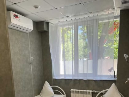 Капремонт трёх отделений завершили в центральной клинической больнице Симферополя