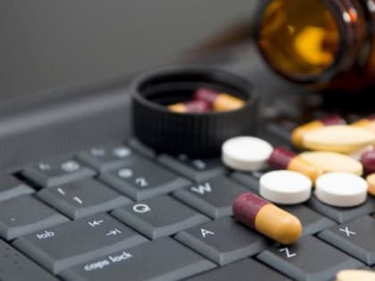 Росздравнадзор выдал разрешения на онлайн-торговлю рецептурными препаратами