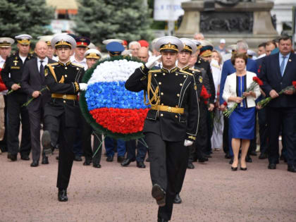 Севастополь отмечает День России