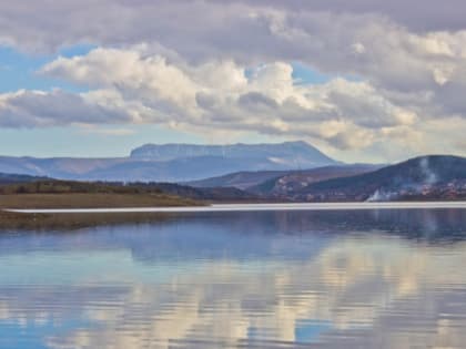 Женщина утонула в машине в Симферопольском водохранилище