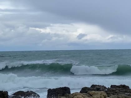 Севастополь готов к непогоде: куда звонить, если скользко