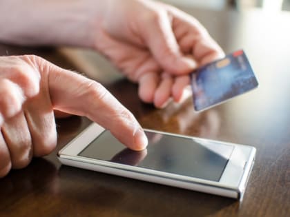 Пять жителей Севастополя попались на уловки мошенников и лишились сбережений