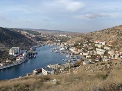 Спасатели четыре часа искали под Балаклавой заблудившуюся туристку