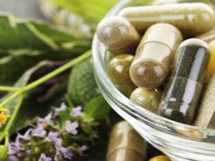 Обязательную маркировку БАДов в России могут начать с октября