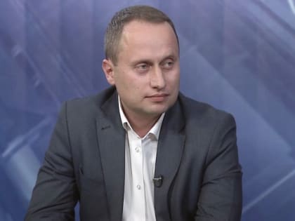 Севастопольский чиновник: «От служебного человека — к человеку служения»