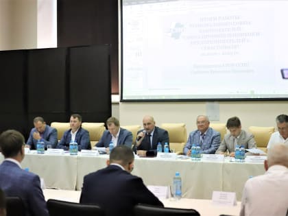 Руководитель налоговой службы Севастополя рассказал о вкладе в бюджет промышленников и предпринимателей