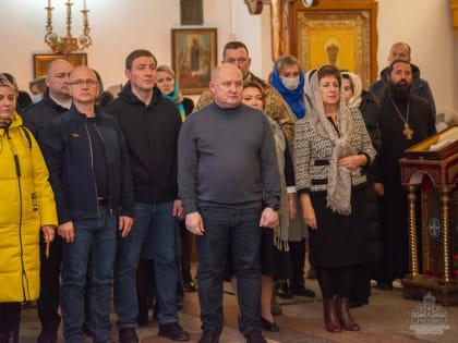 Ночная Божественная литургия в праздник Рождества Христова в Свято-Владимирском соборе в Херсонесе