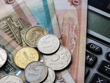 Минтруд планирует проиндексировать 40 выплат и компенсаций