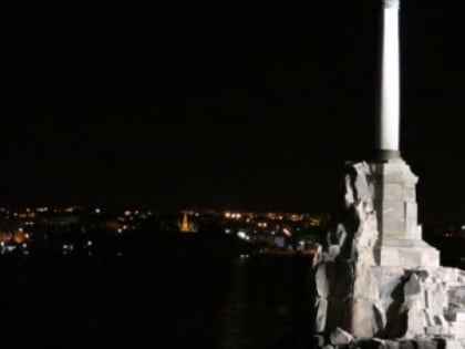 В Севастополе ночью силы ПВО и средства РЭБ отразили атаку беспилотников