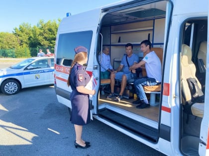 Севастопольских водителей отвели к врачам прямо с трассы