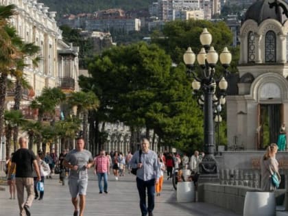 В Крыму сообщили о снижении вдвое организованного турпотока в регион