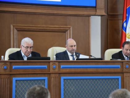 Сессия севастопольского парламента: нас мало, и нет тельняшек