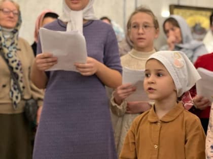 Благотворительная ярмарка «Белый цветок» в храме Архистратига Божия Михаила